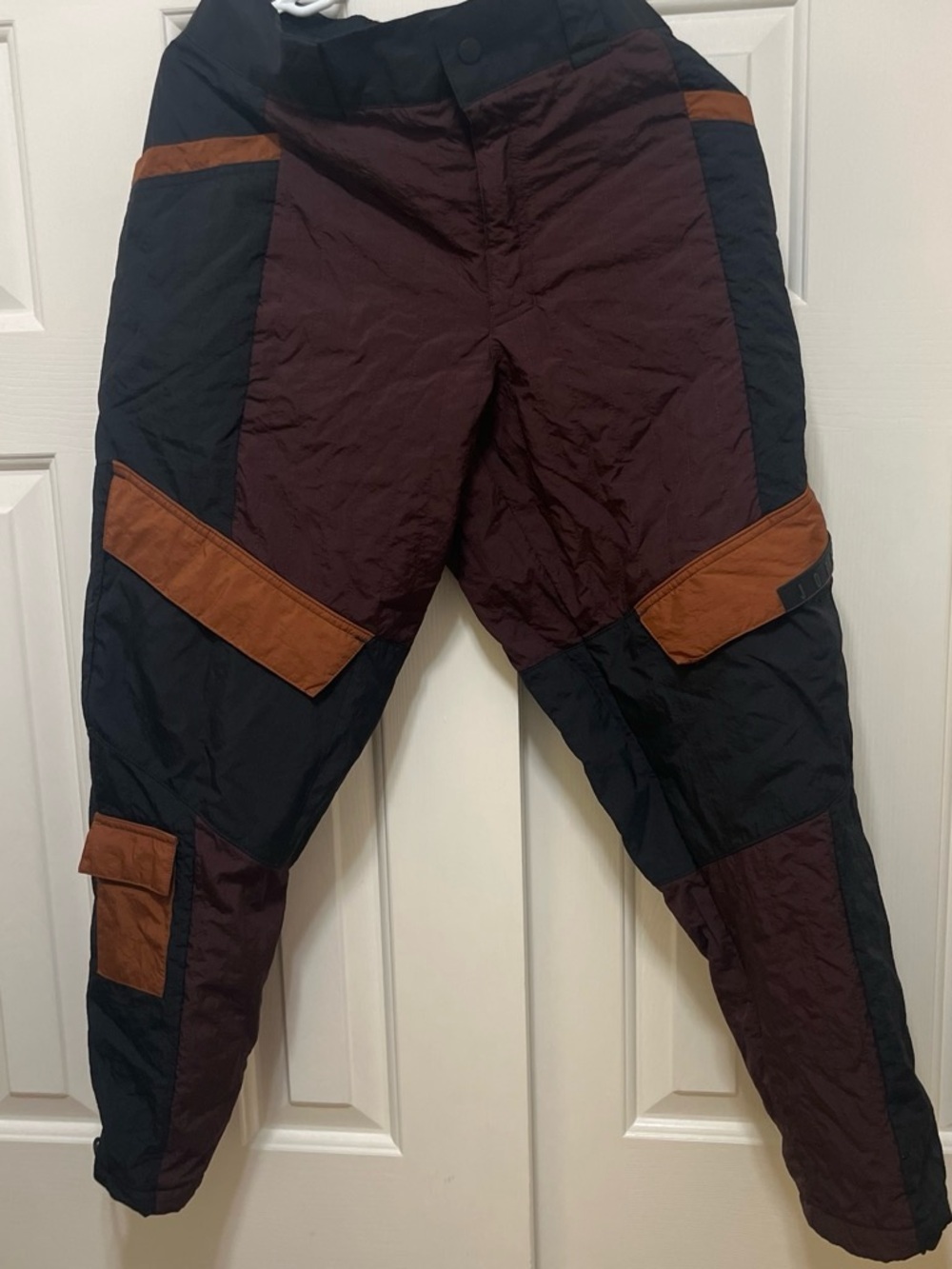 Jordan Women’s Colorblock Cargo Pants in Burgundy, Black & Brown